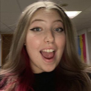 Meet your Posher, Codie